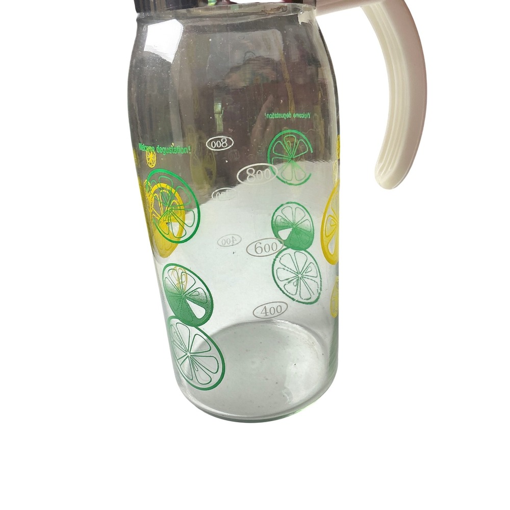 Vintage Pyrex Pitcher with Lid and Handle Citrus Lemon Lime Print 800ml Carafe - Picture 5 of 6